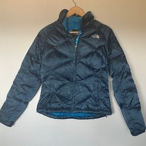 The North Face Women's Blue Puffer 550 Down Quilted Jacket